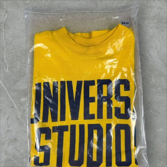 Vintage 70's Collegiate Pacific Universal Studios Hollywood T Shirt USA - Small - Picture 7 of 7